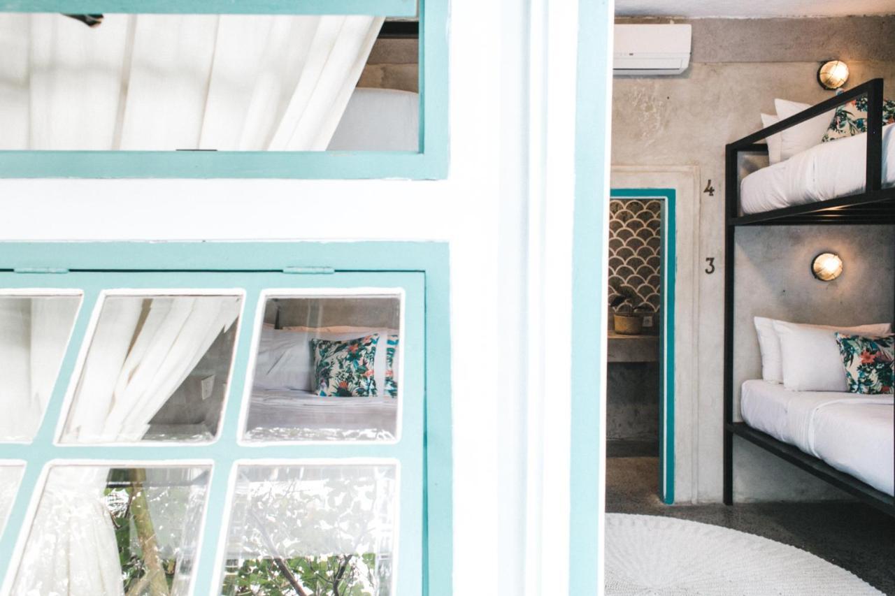 Kosta Hostel Seminyak Ngoại thất bức ảnh