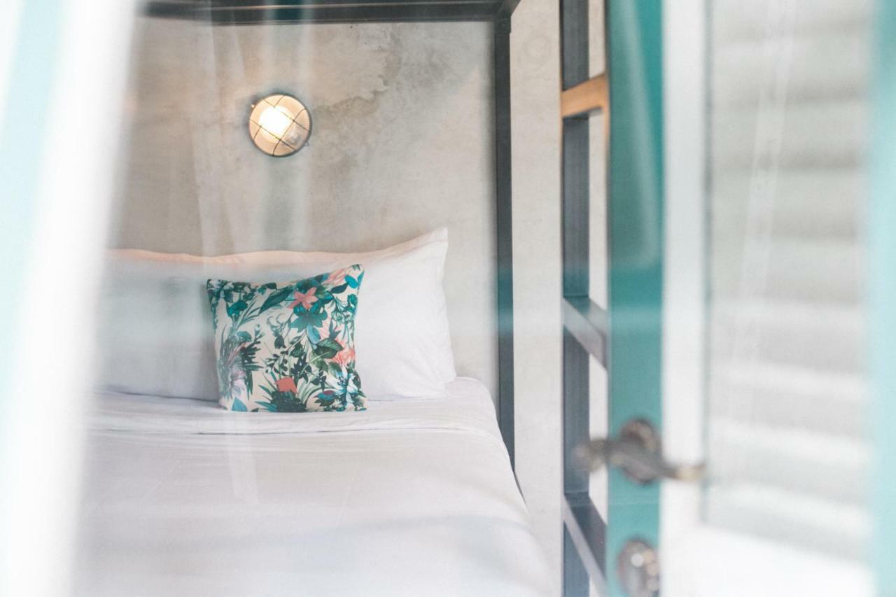 Kosta Hostel Seminyak Ngoại thất bức ảnh