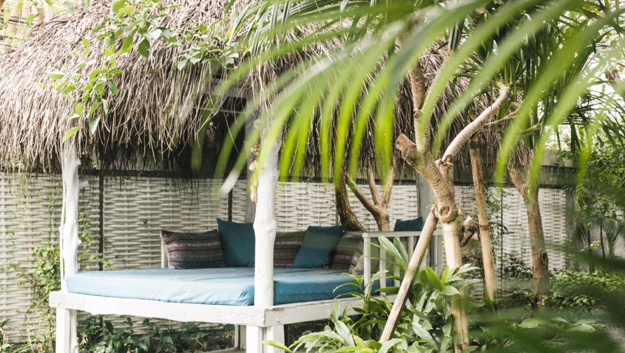 Kosta Hostel Seminyak Ngoại thất bức ảnh