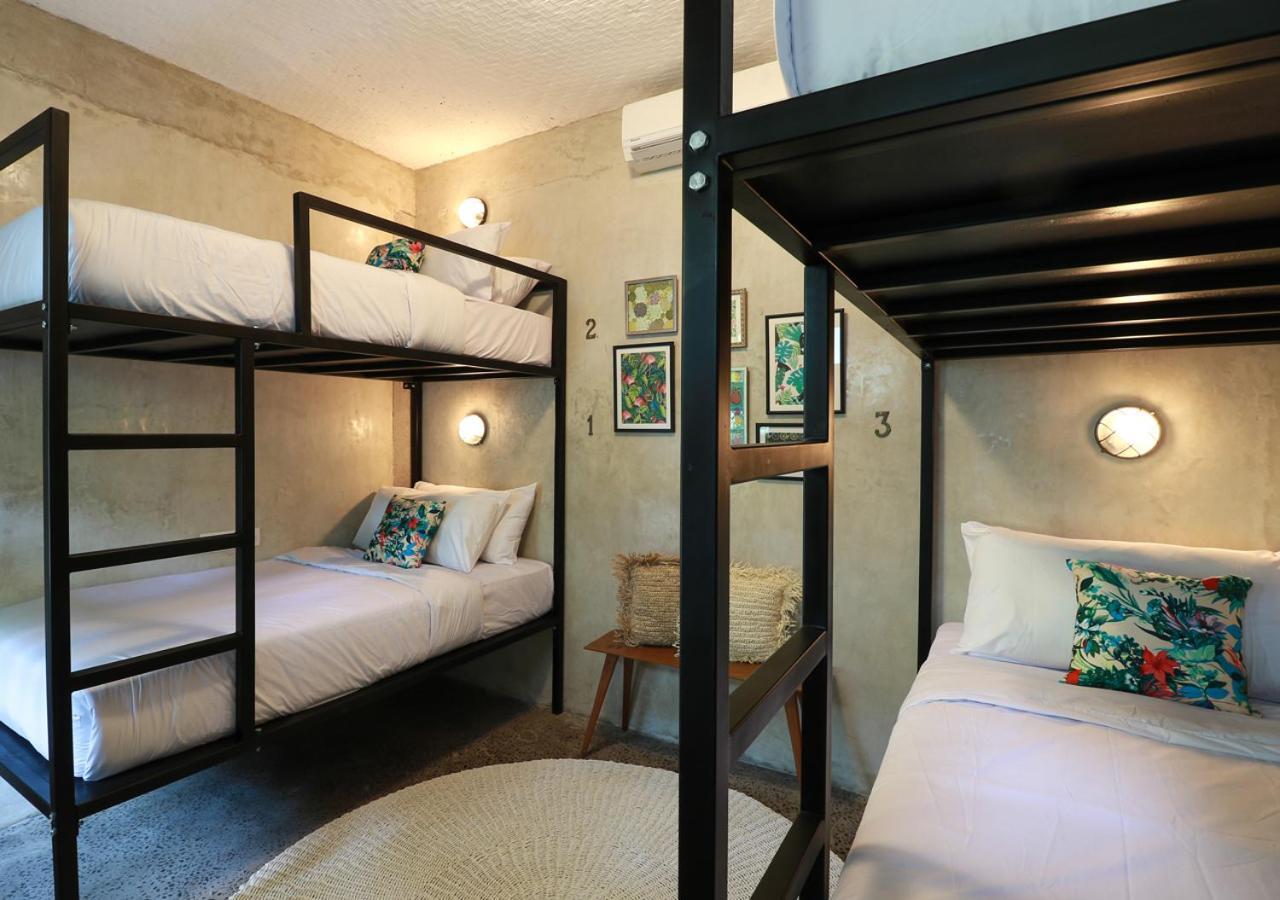 Kosta Hostel Seminyak Ngoại thất bức ảnh
